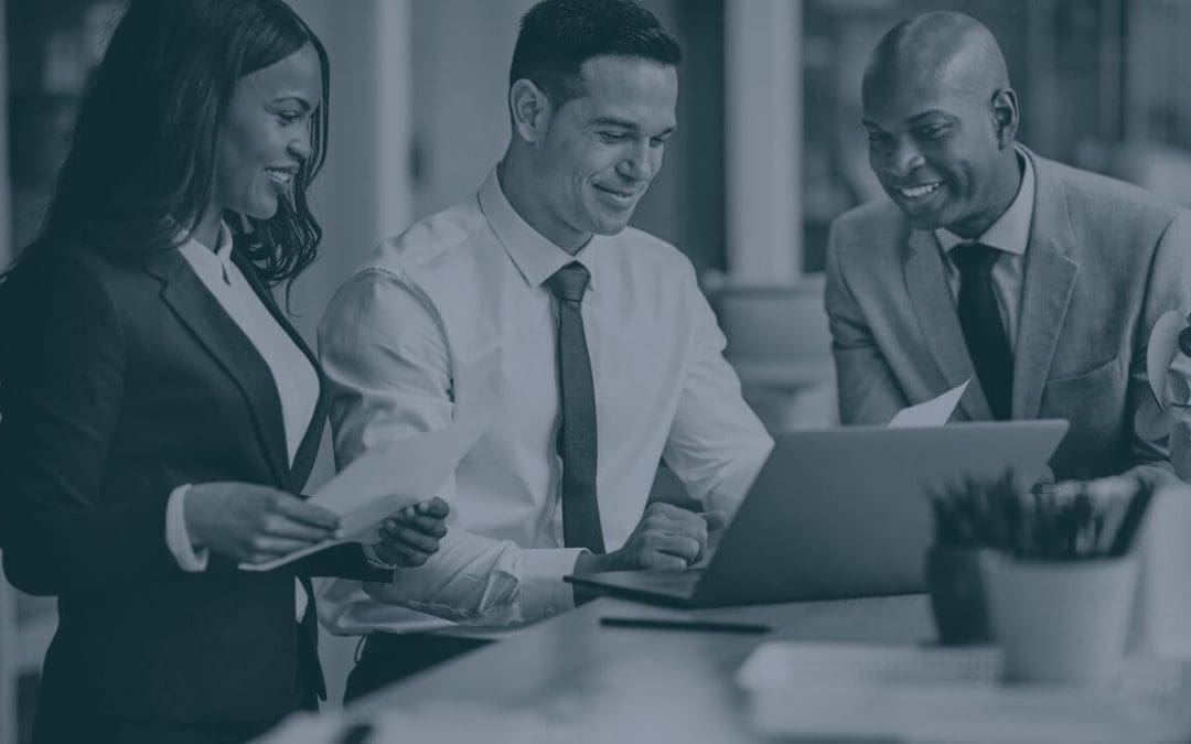 Mastering the Art of Quick, Courageous Decision-Making as a Business Coach